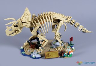 Review: 77985 Dinosaur Fossils: Triceratops